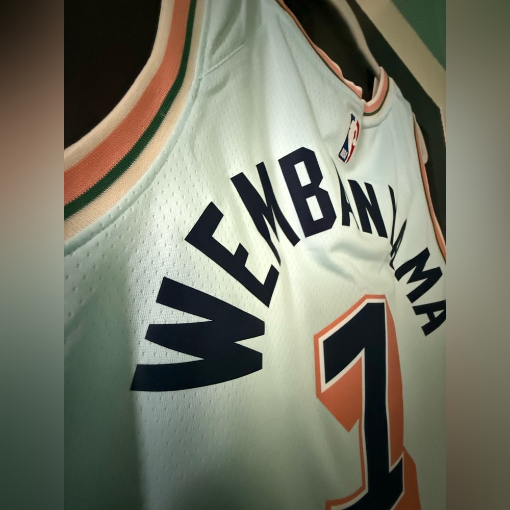 Nike 🏀 Wemby 👽 Spurs City Edition Jersey - Picture 4 of 10